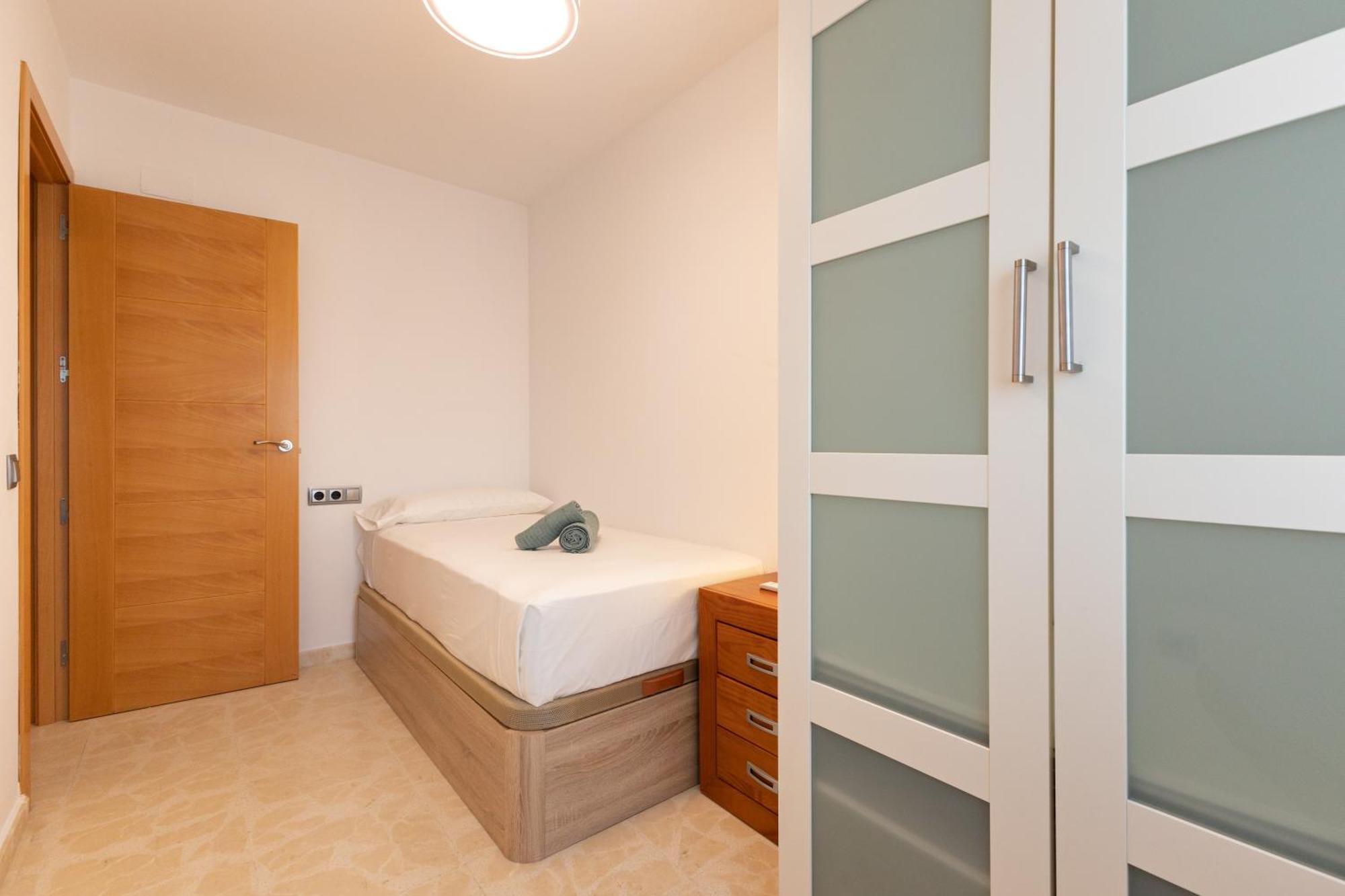 Appartement Charming 3 Bedroom At Triana Center By Oui *